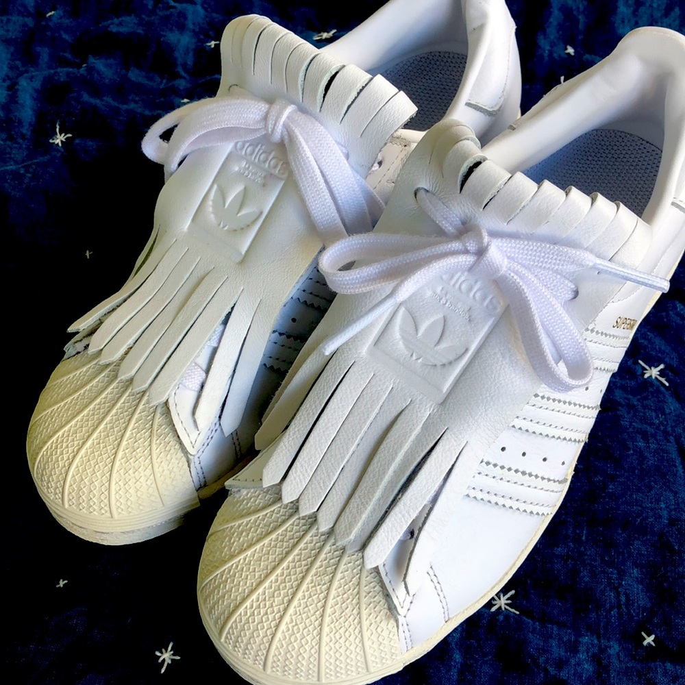Tassel embellished adidas superstar sneakers. Size 6. Like new.